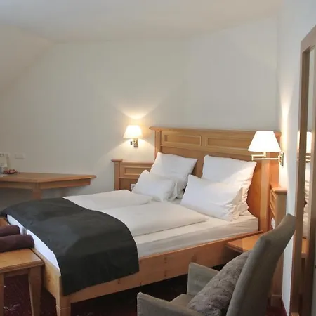Jaegerhof Szálloda 3*